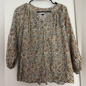 Floral universal thread top